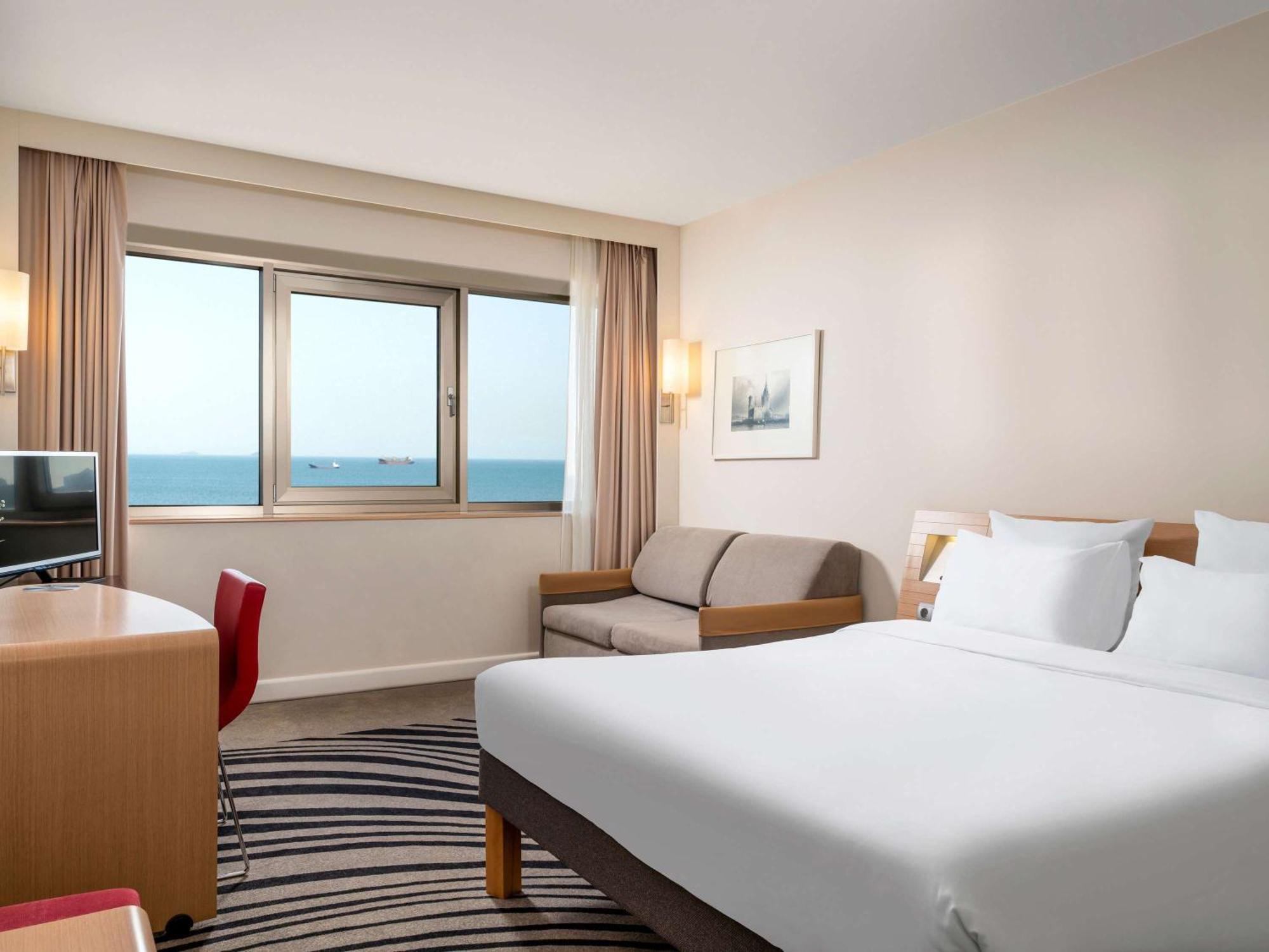 Novotel Istanbul Zeytinburnu Exterior photo