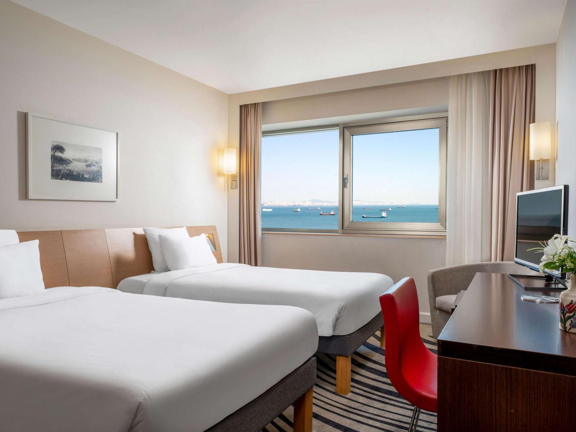 Novotel Istanbul Zeytinburnu Exterior photo