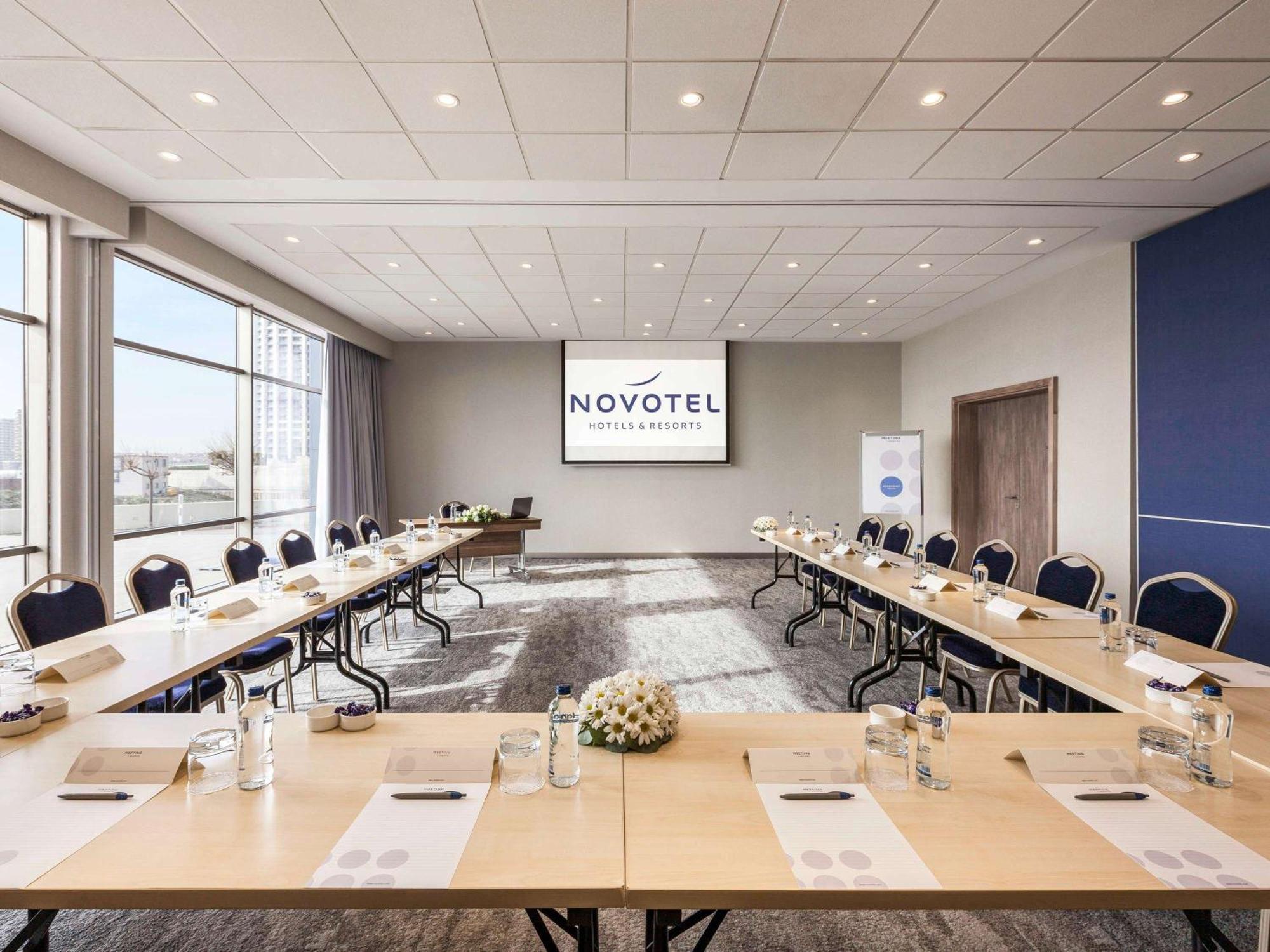 Novotel Istanbul Zeytinburnu Exterior photo